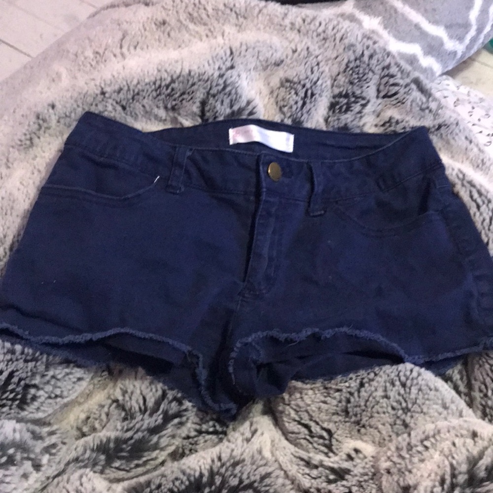 Size 9 shorts , No Boundaries